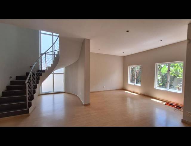 3 BEDROOM HOUSE FOR SALE IN MORELETAPARK